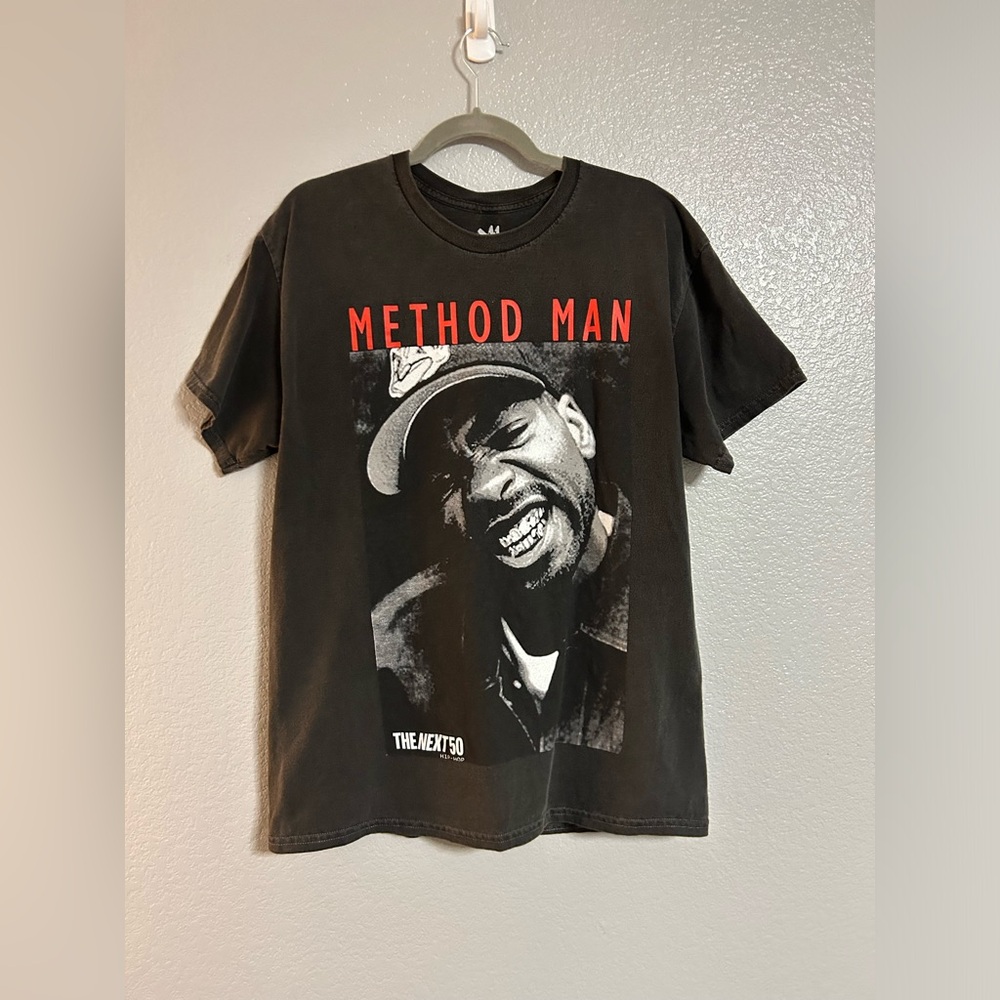 Men’s black red white hip hop graphic T shirt T-shirt size medium